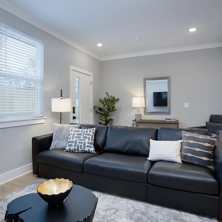 Modern Townhome, 10Min To Downtown! 8Min To Grand Ole Opry! Sleeps 8! 내슈빌 외부 사진
